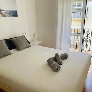 https://atico-cadiz-centro.hotelsincadiz.net