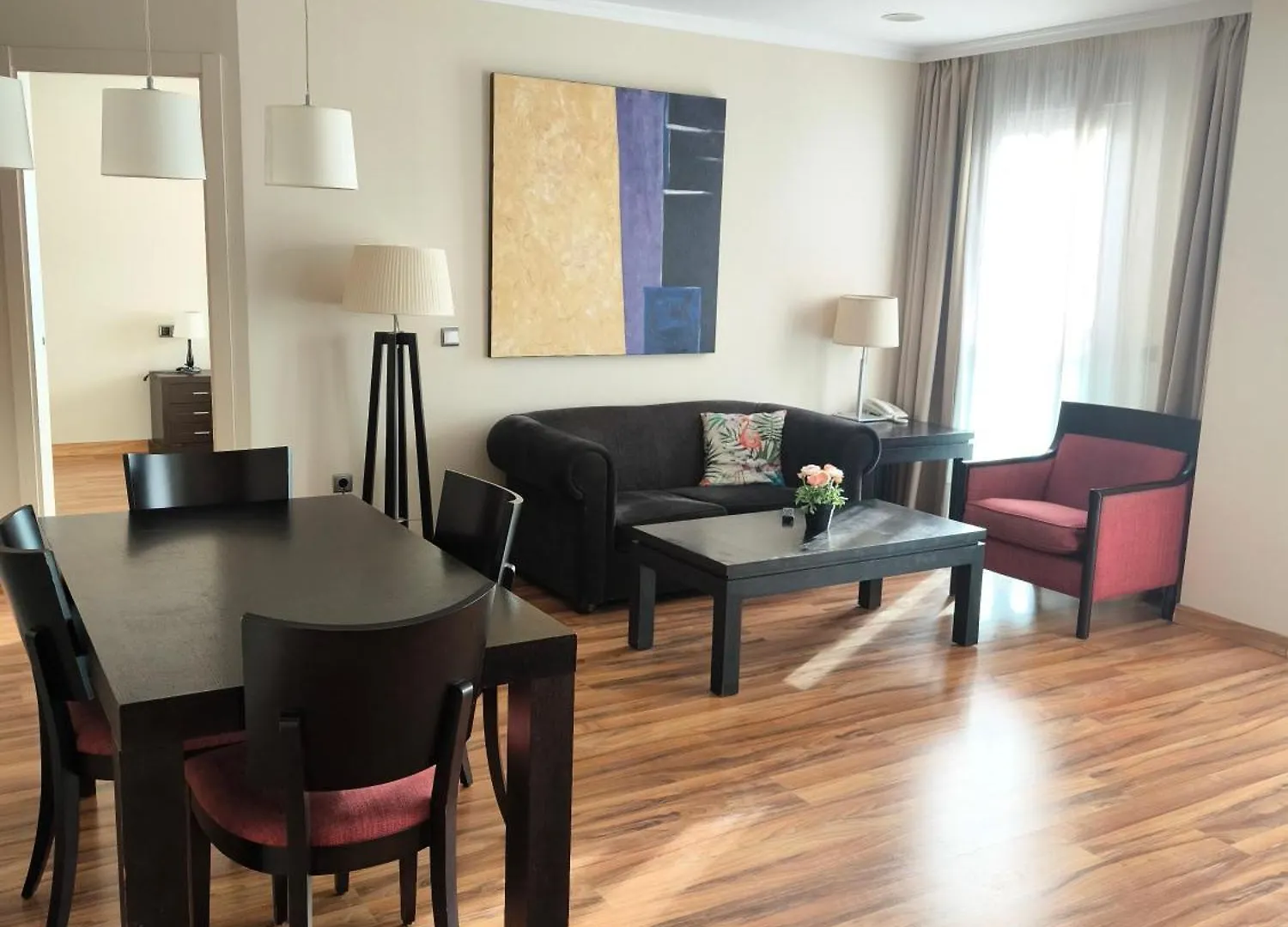 Family Spacious Apartment, Terrace, Kitchen, City View, Free Parking And Wifi contacts